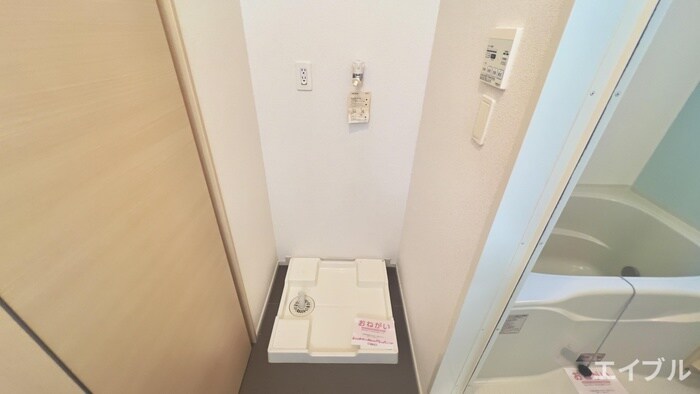 物件内観写真22　(洗濯機置場)