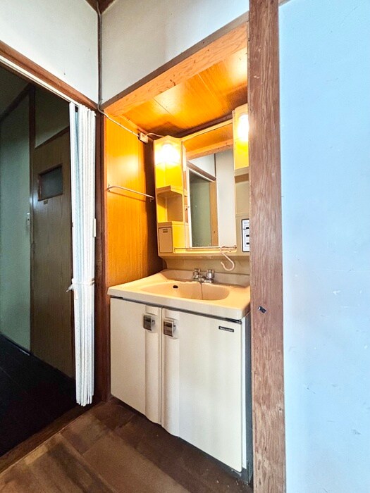 物件内観写真9　(洗面)