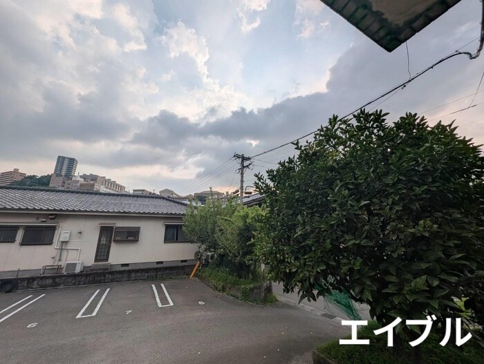 物件内観写真15　(室内からの展望)