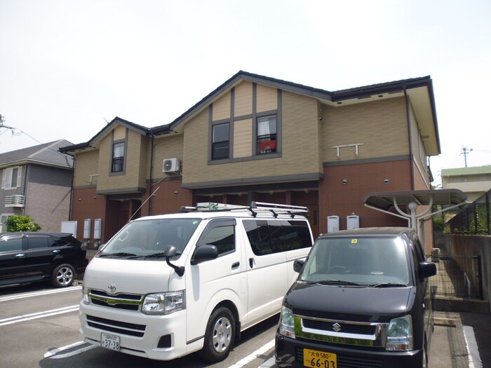 物件外観写真2　(駐車場)