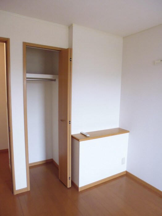 物件内観写真12　(収納)