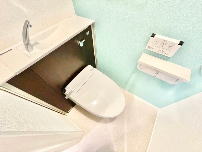 物件内観写真8　(トイレ)