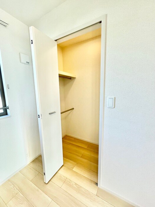 物件内観写真10　(収納)