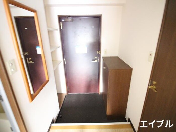 物件内観写真15　(玄関)