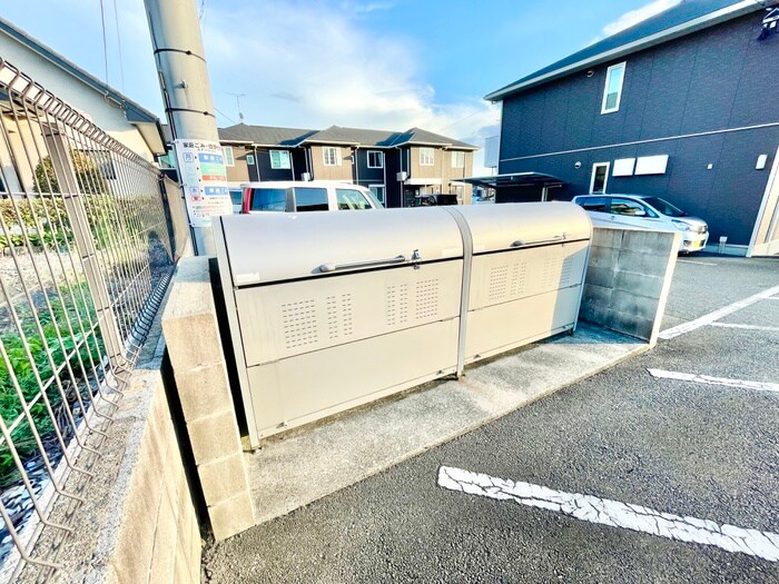 物件外観写真4　(建物設備)