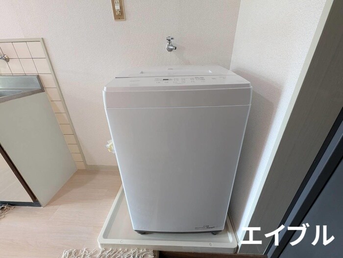 物件内観写真12　(洗濯機置場)