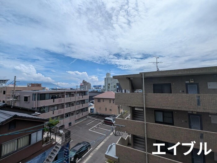 物件内観写真14　(室内からの展望)