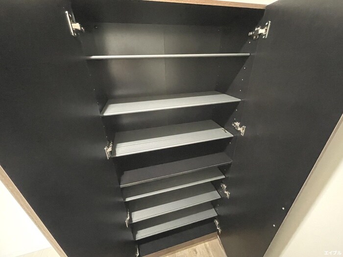 物件内観写真13　(靴箱)