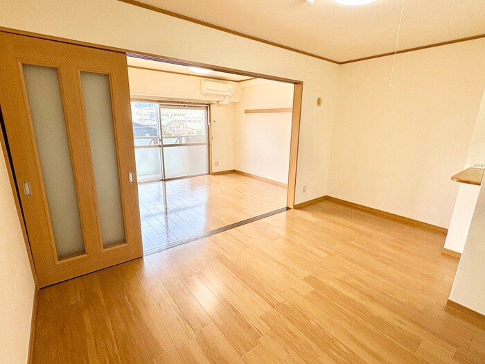 物件内観写真9　(居室)