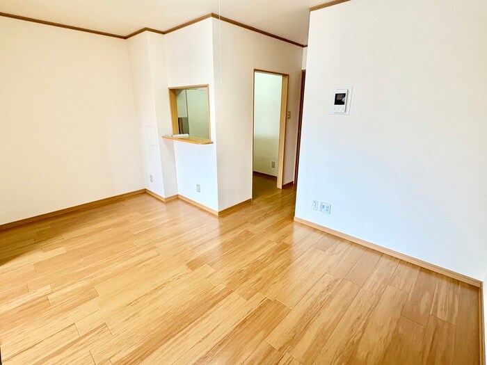 物件内観写真10　(居室)