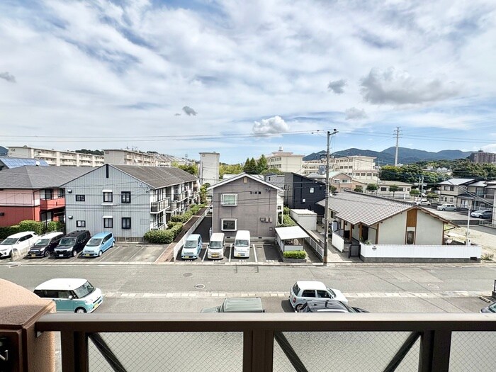 物件内観写真18　(室内からの展望)