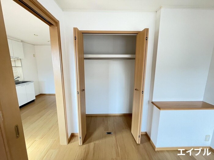 物件内観写真12　(収納)