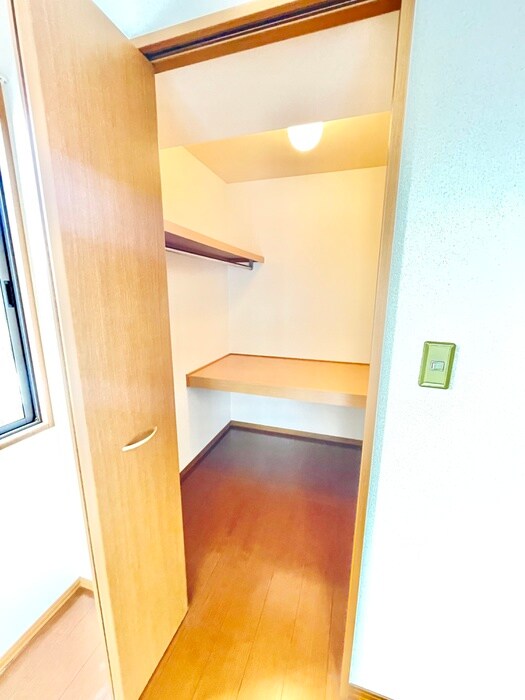 物件内観写真9　(収納)