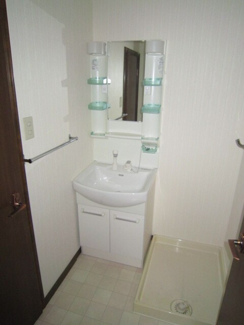 物件内観写真9　(洗面)