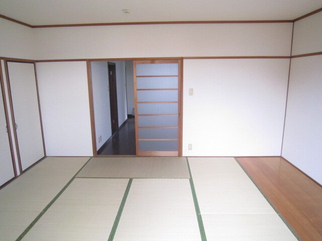 物件内観写真12　(居室)