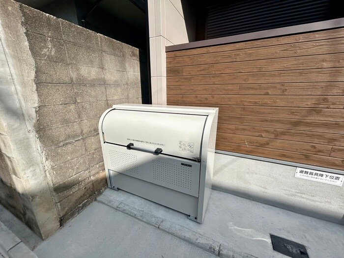 物件外観写真4　(建物設備)