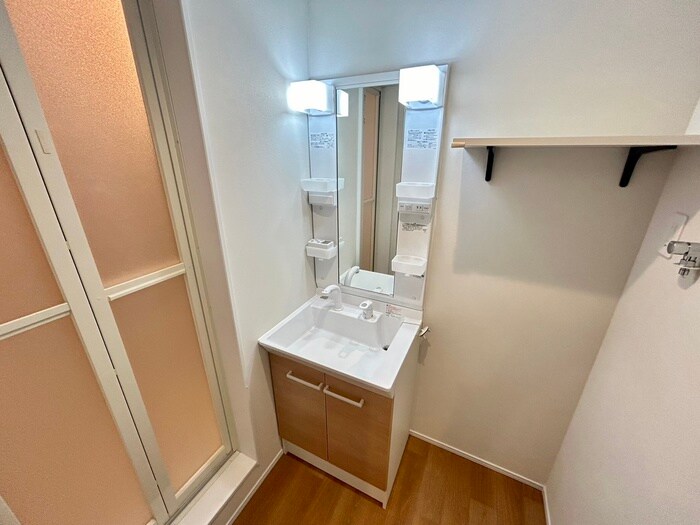 物件内観写真10　(洗面)