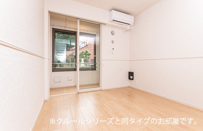 物件内観写真2　(居室)