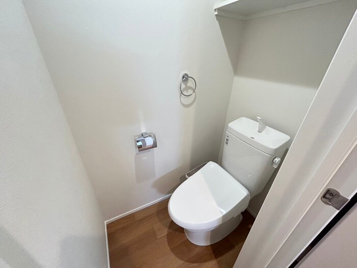 物件内観写真9　(トイレ)