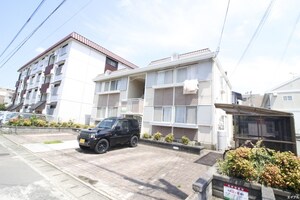 トゥレイサーメゾン外観写真