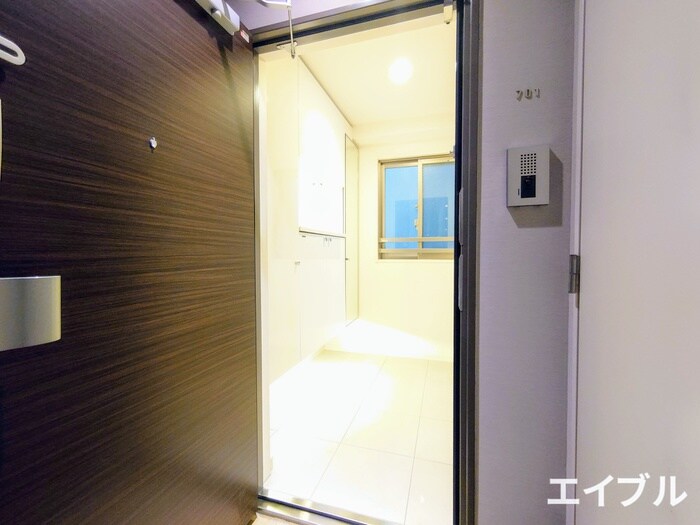 物件内観写真14　(玄関)