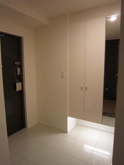 物件内観写真21　(玄関)