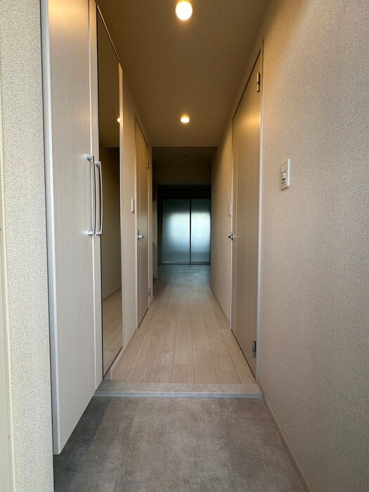 物件内観写真19　(廊下)