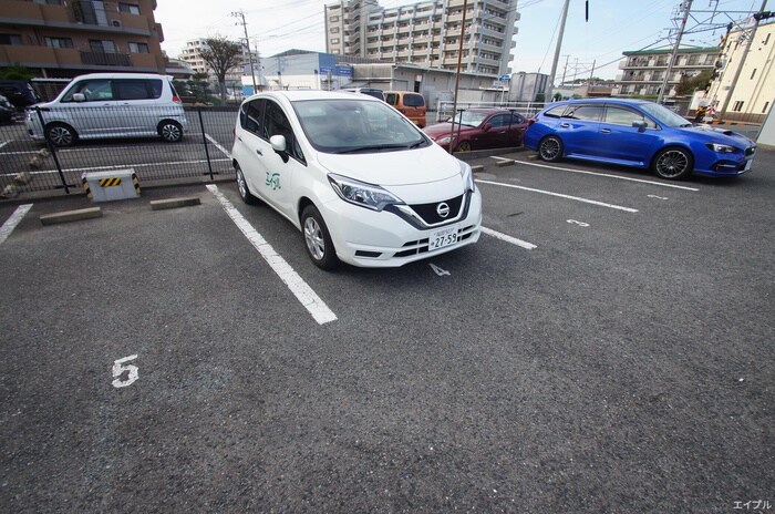 物件外観写真6　(駐輪場)