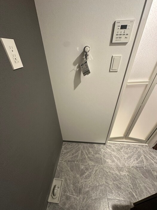 物件内観写真14　(洗濯機置場)