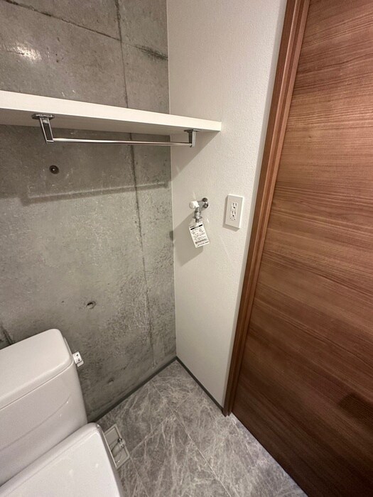 物件内観写真15　(洗濯機置場)