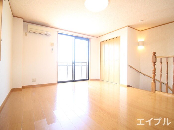 物件内観写真8　(居室)