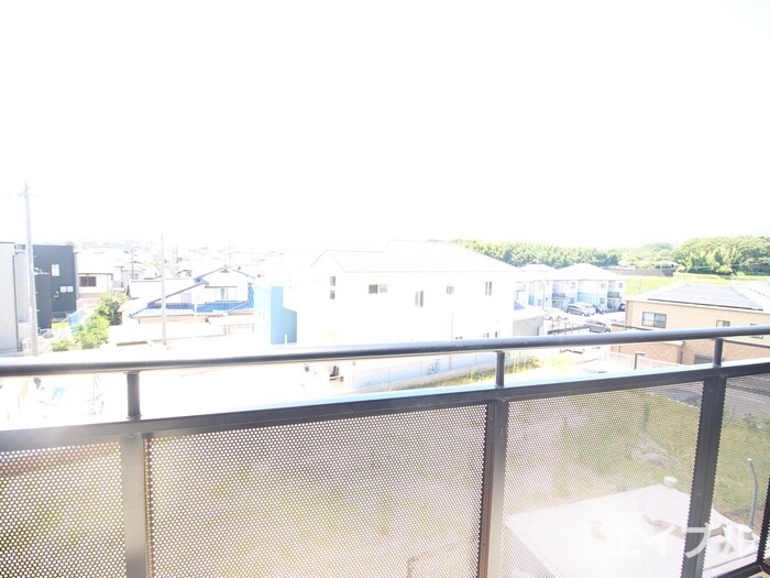 物件内観写真22　(室内からの展望)