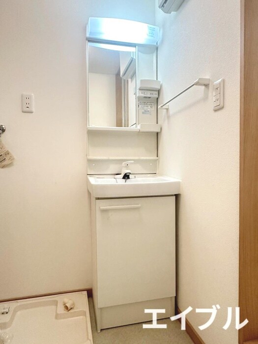 物件内観写真9　(洗面)