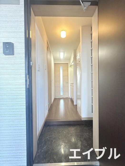 物件内観写真12　(玄関)