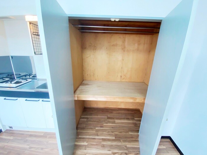 物件内観写真10　(収納)