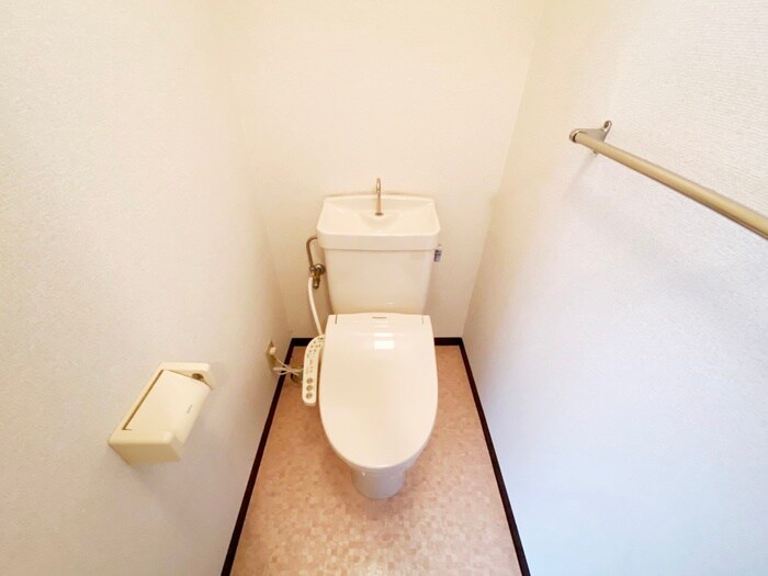 物件内観写真12　(トイレ)