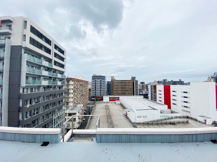 物件内観写真16　(室内からの展望)