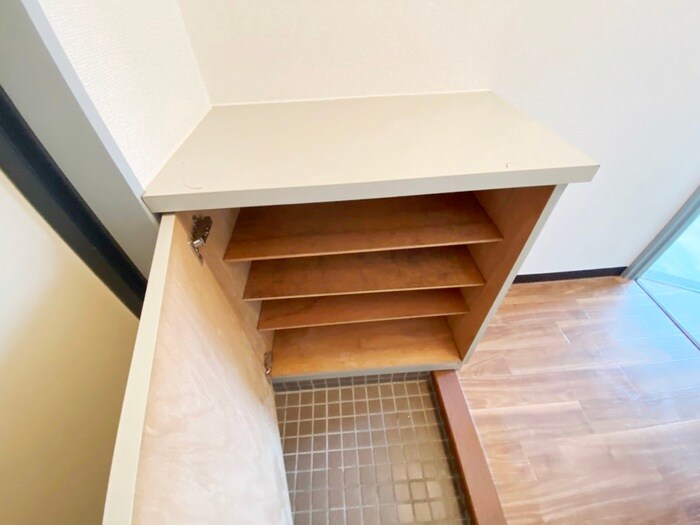 物件内観写真18　(靴箱)