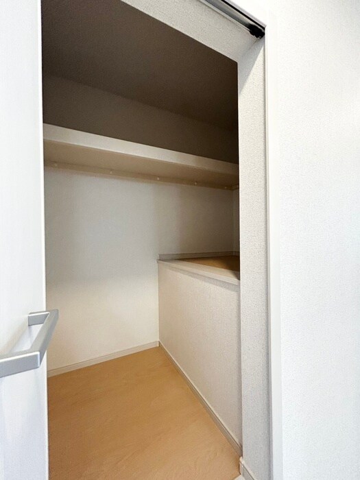 物件内観写真20　(収納)