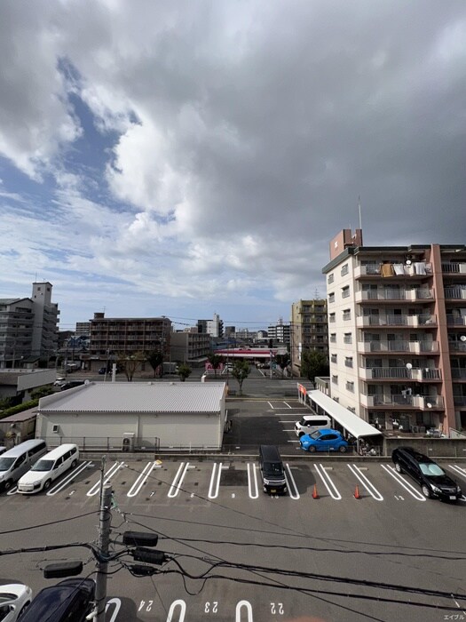 物件内観写真17　(室内からの展望)