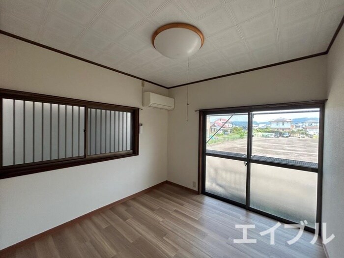 物件内観写真9　(居室)