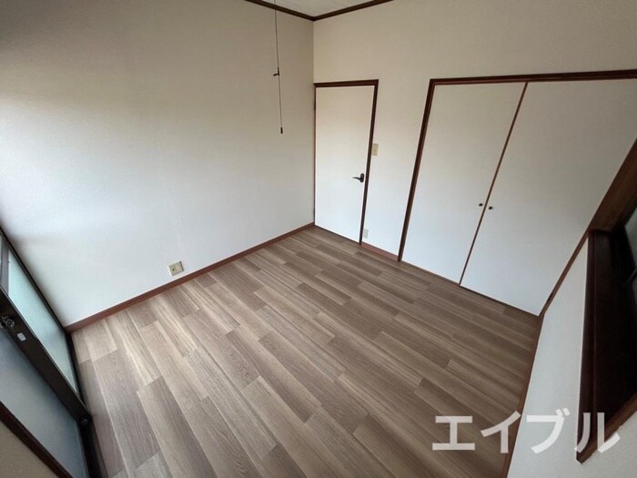 物件内観写真10　(居室)