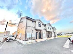 メゾンドシャテーヌ　Ⅱ棟外観写真