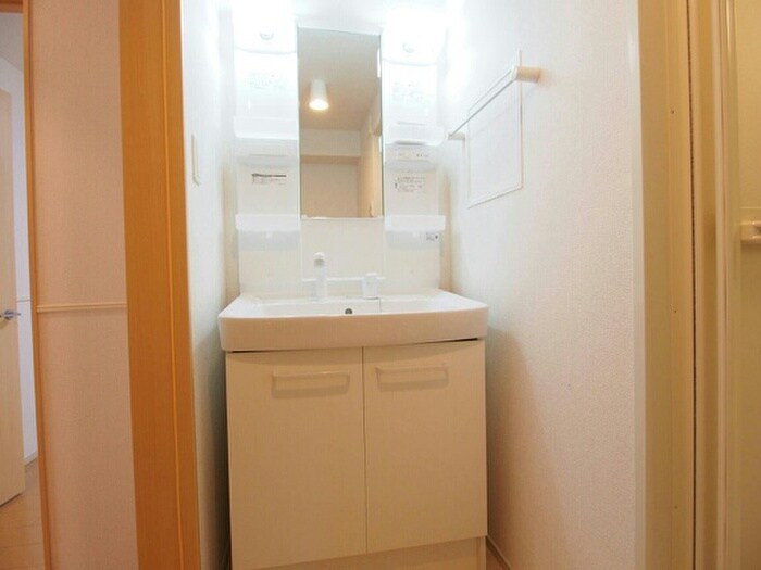 物件内観写真9　(洗面)