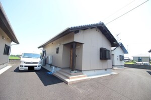 すみれハイツＣ棟外観写真