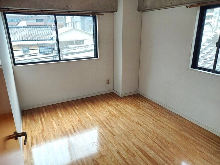 物件内観写真10　(居室)