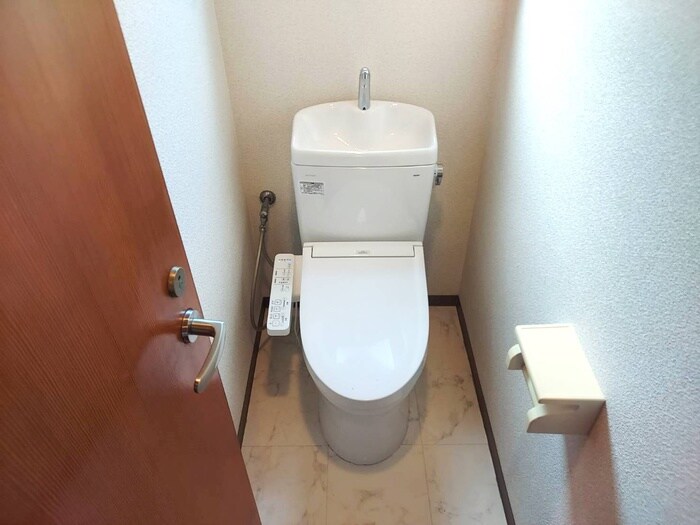 物件内観写真15　(トイレ)