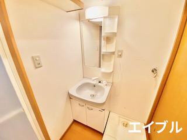 物件内観写真9　(洗面)