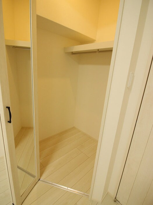 物件内観写真10　(収納)