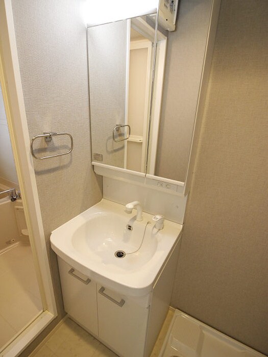 物件内観写真13　(洗面)